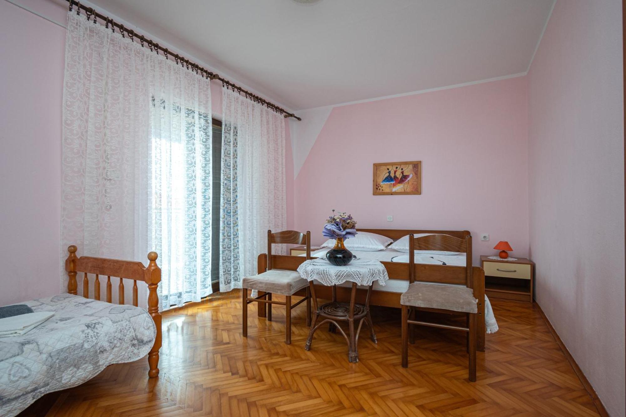 Double Room Zubovici 16063A Екстериор снимка